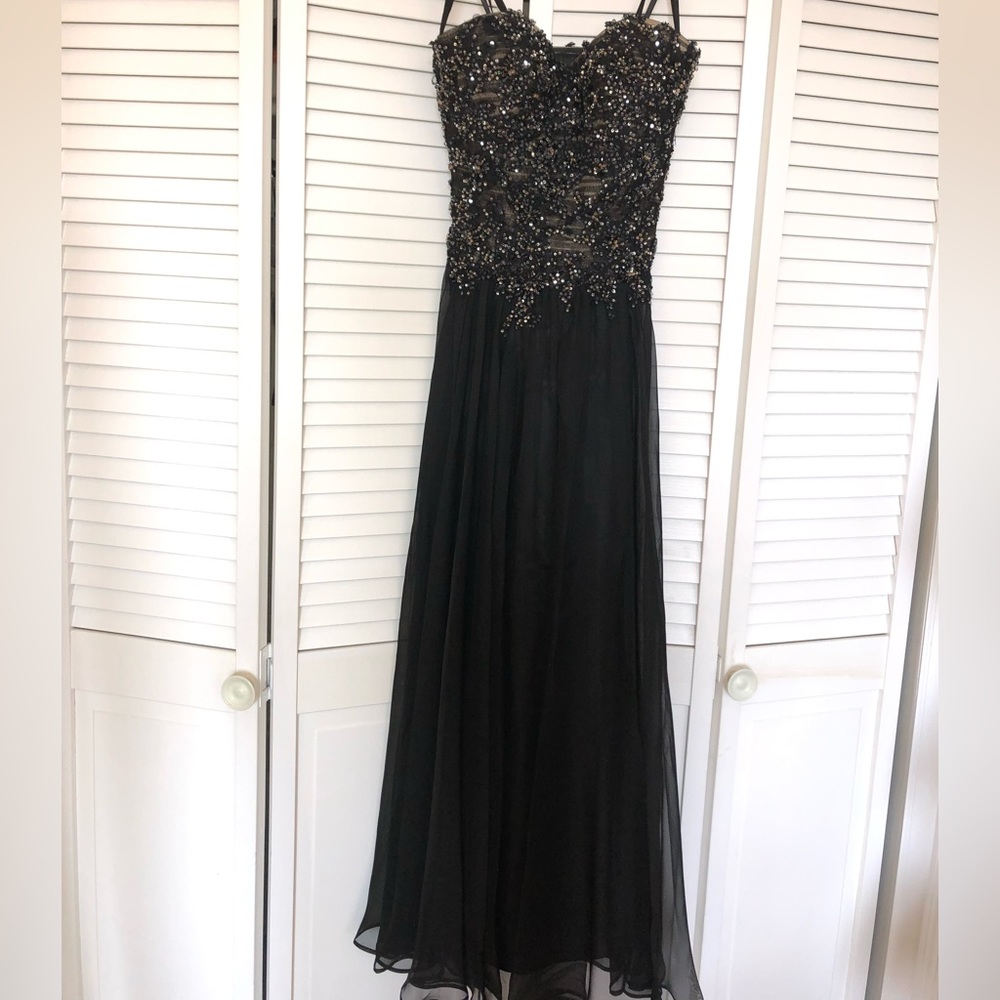 La Femme Chiffon Prom dress